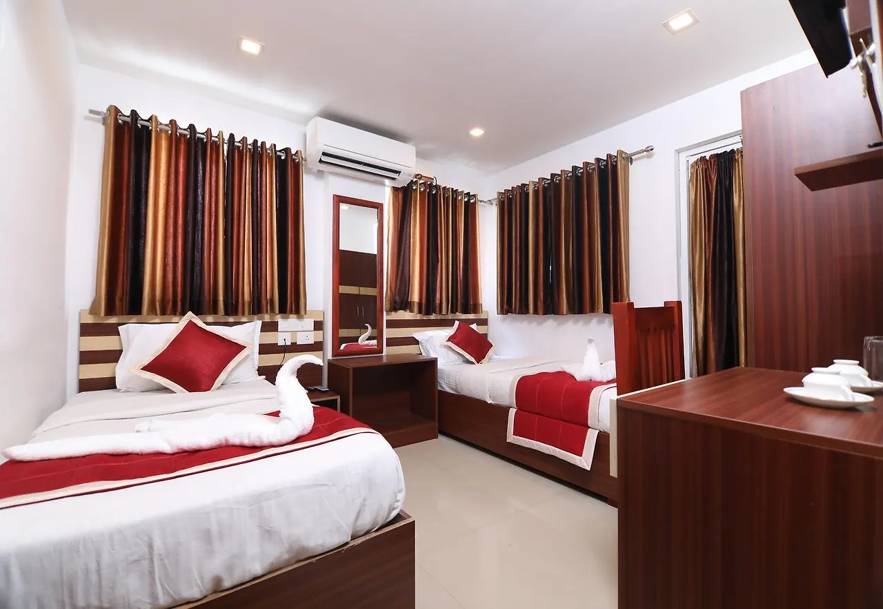 Oyo 18604 Puthens Capitol Inn Kochi